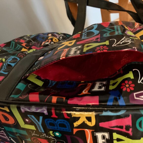 Vera Bradley A to Vera Oversized Duffle/Weekender Trolley Sleeve - Picture 14 of 15